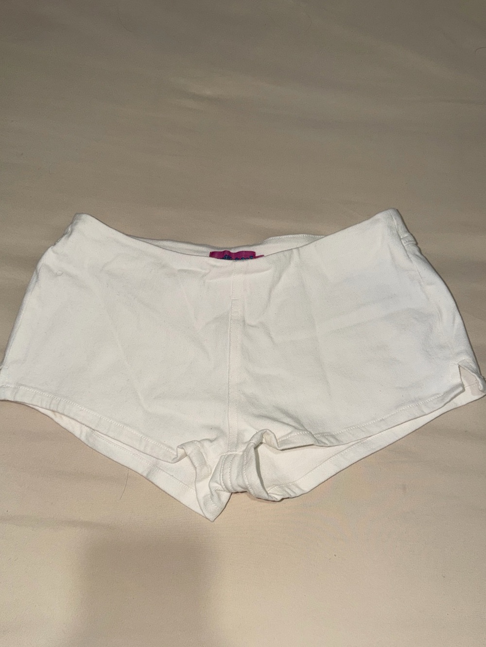 Edikted White Womens Jean-Style Stretch Shorts